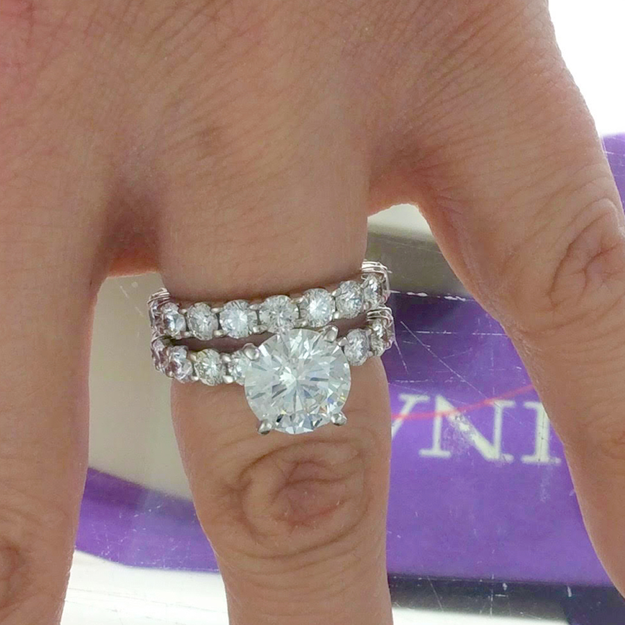 Engagement ring photo - Dawn & Nick - Erial NJ