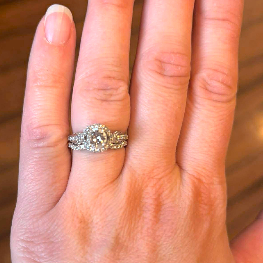 Engagement ring photo - Margie & Billy - Disney World