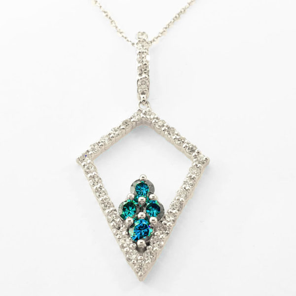 14KWhite Gold Blue and White Diamond necklace