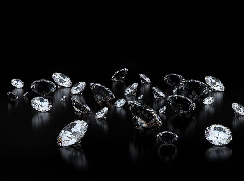 Choosing a diamond shouldn’t feel overwhelming.